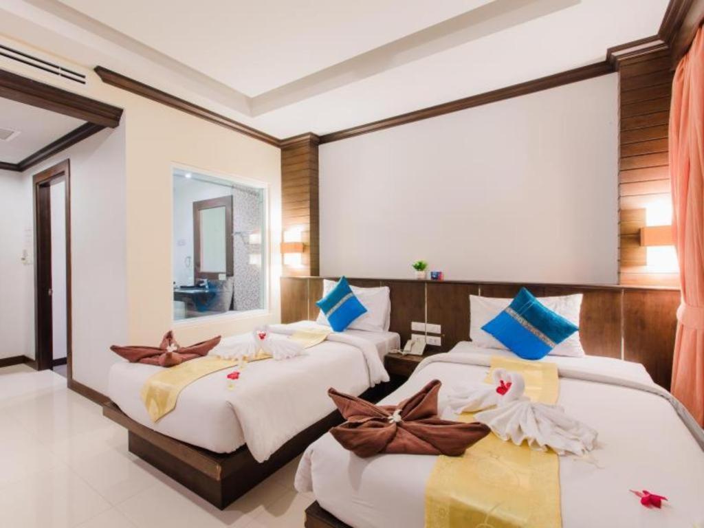 Azure Bangla Phuket Hotel Patong Екстериор снимка