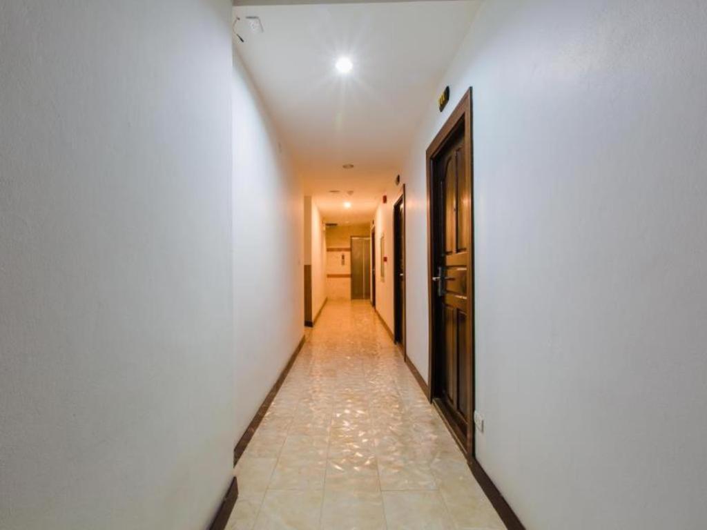 Azure Bangla Phuket Hotel Patong Екстериор снимка