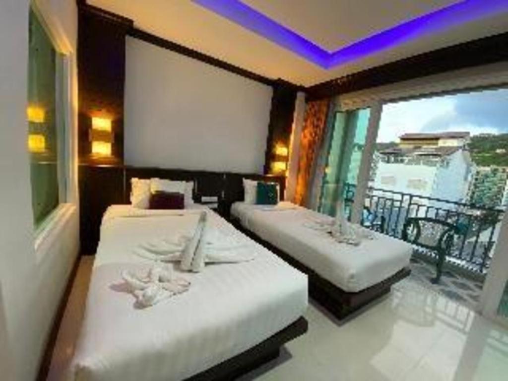 Azure Bangla Phuket Hotel Patong Екстериор снимка