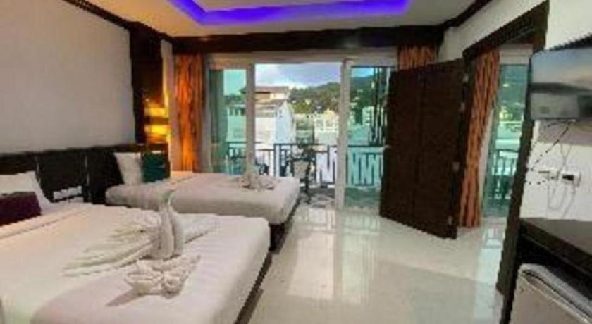 Azure Bangla Phuket Hotel Patong Екстериор снимка