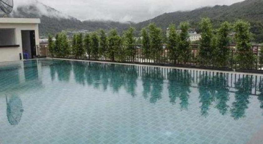 Azure Bangla Phuket Hotel Patong Екстериор снимка