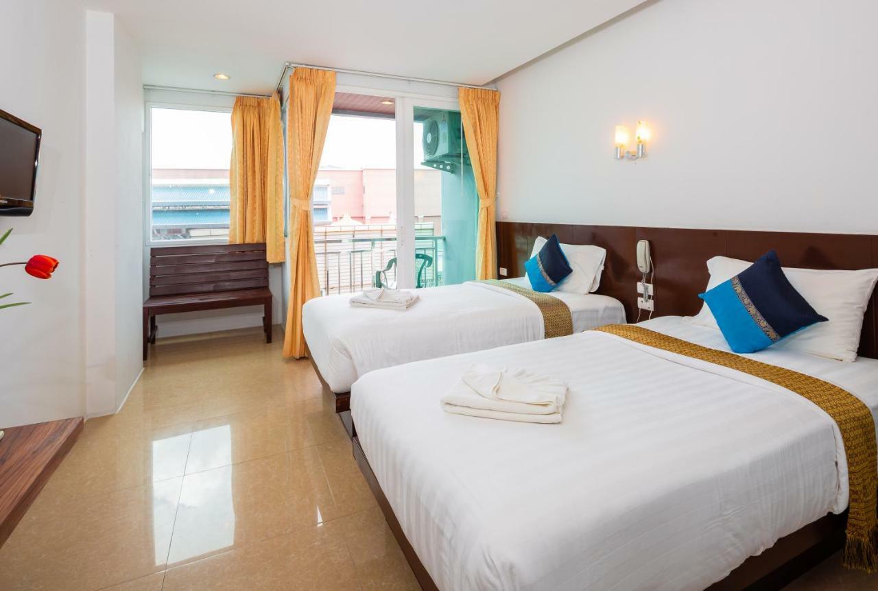 Azure Bangla Phuket Hotel Patong Екстериор снимка